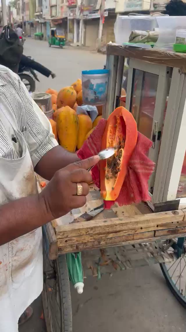 Street Fruit Cutting & Vending III