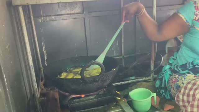 Mirchi Bajji Deep-Frying II