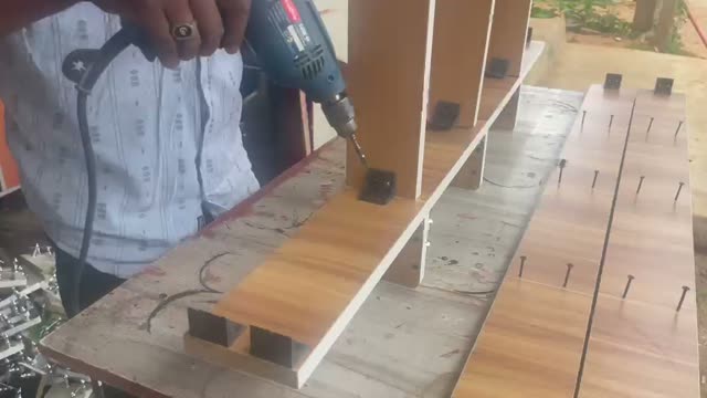 Screw Affixing – Tables