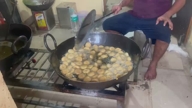 Badusha Deep-Frying