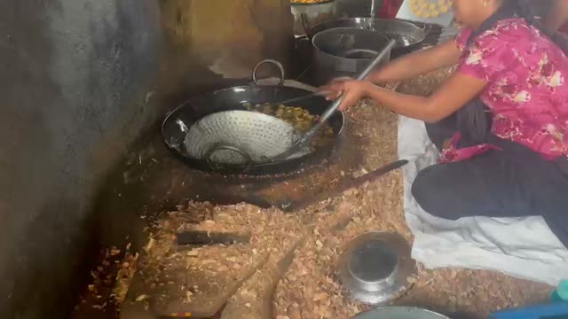 Namkeen Deep-Frying III
